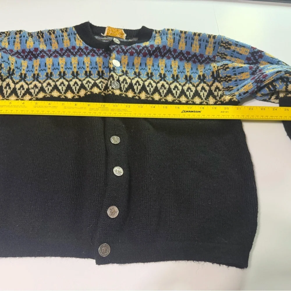 Vintage Avon Knit Canadian Wool Elegant Black Knit Sweater with Silver Button - Picture 4 of 6